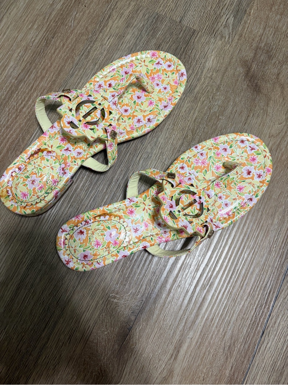 crown & ivy Floral Print Thong Sandals - Yellow Pink